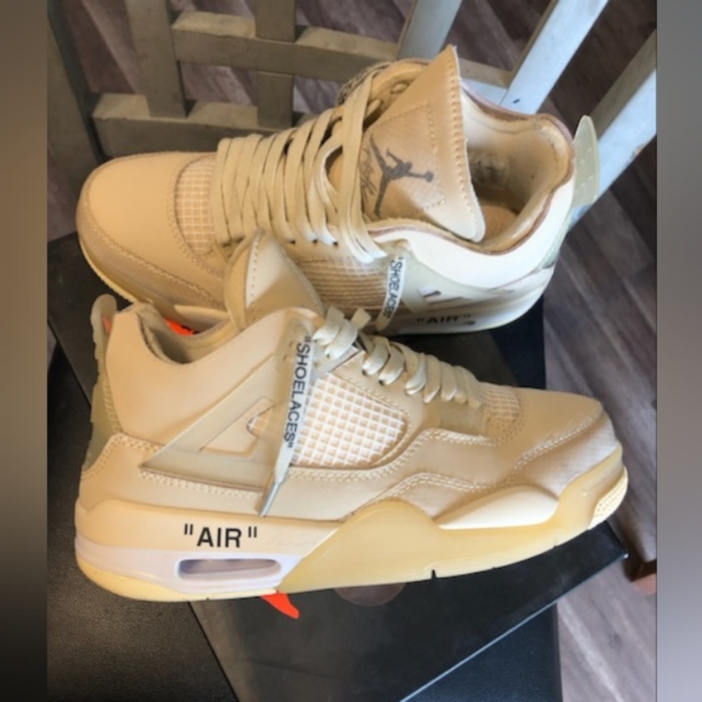 Jordan 4s